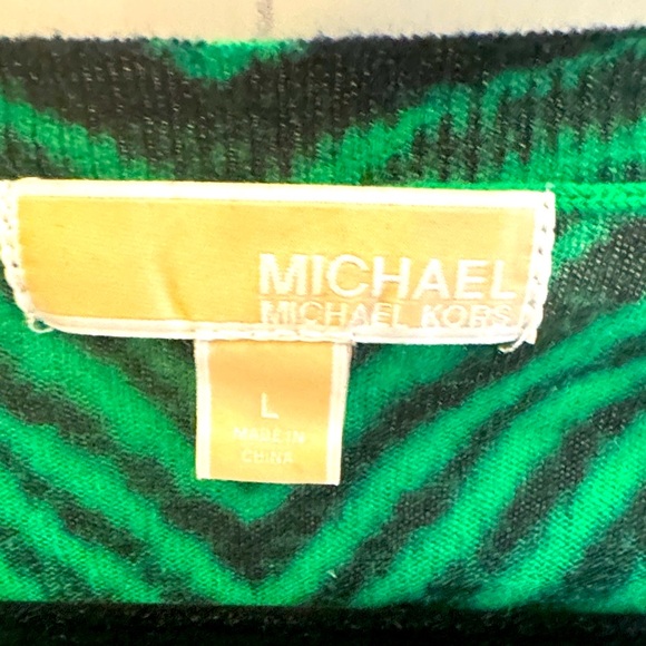 Michael Kors V-Neck Sweater in Green and Black - Picture 2 of 3